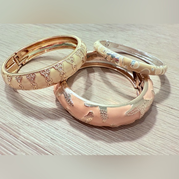 Jewelry - ✨Set of 3 Sea-Inspired Crystal Bracelets – Gold, White & Rose Tones✨